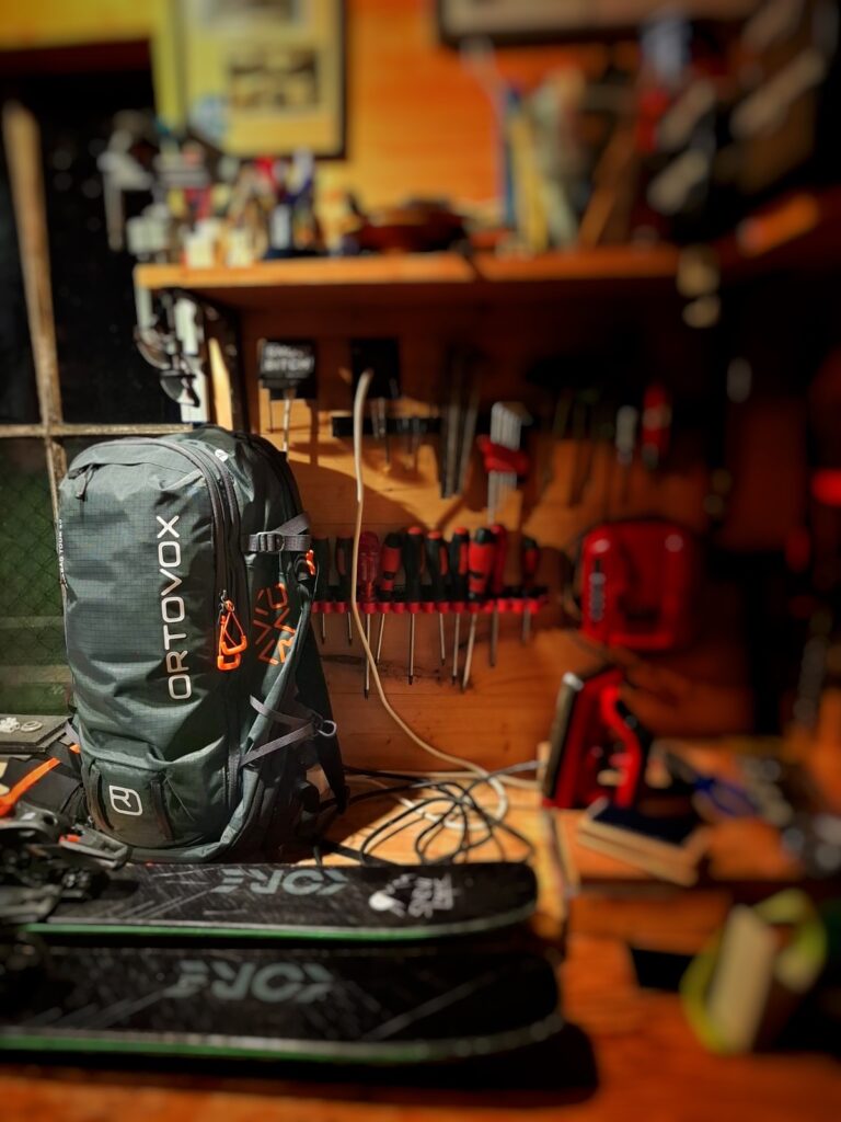 Elektronický lavinový batoh